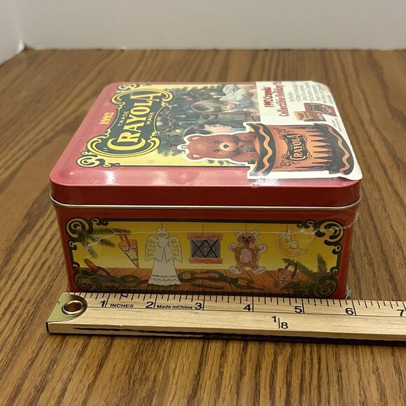 Vintage 1992 Crayola 64 Crayon Collectors Tin Box Christmas Bear Ornament Sealed - Picture 7 of 7
